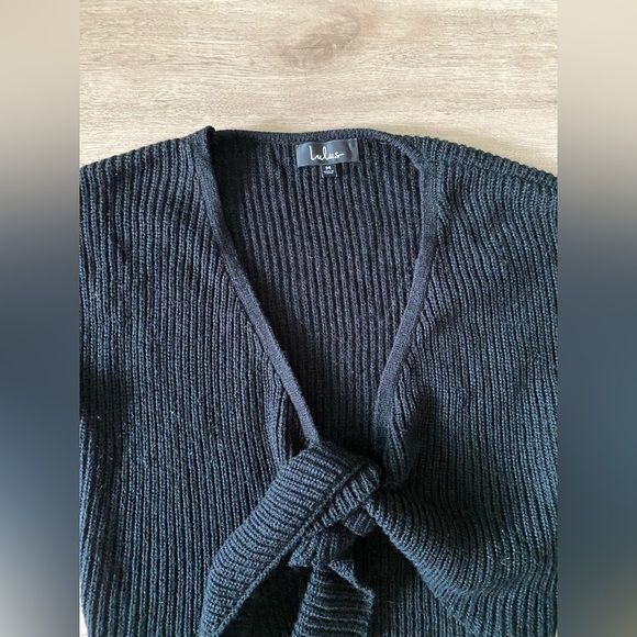 Lulus Sweater  cardigan with Elegant Design - Picture 8 of 9